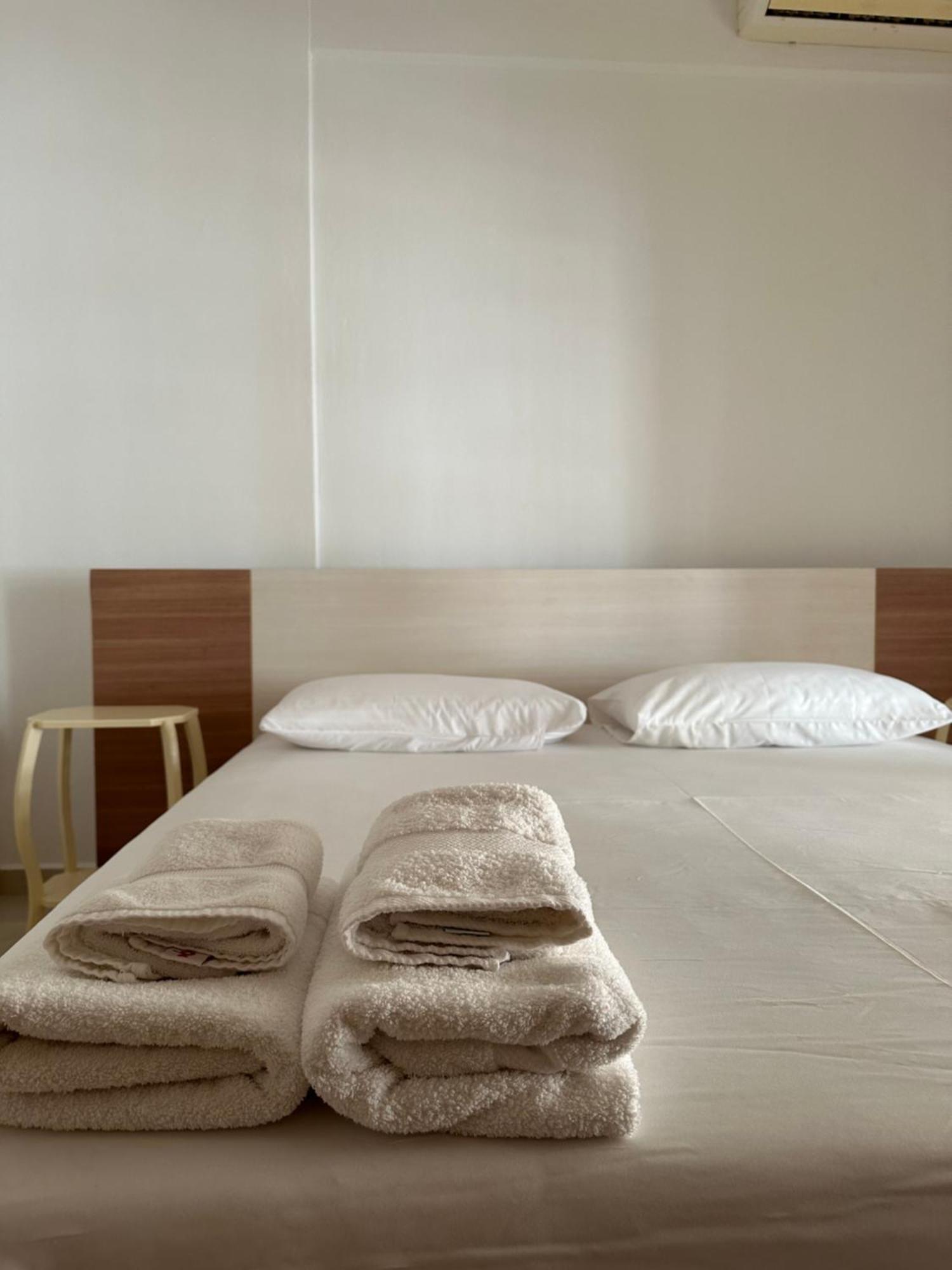 Velis Apartment Sarandë 外观 照片
